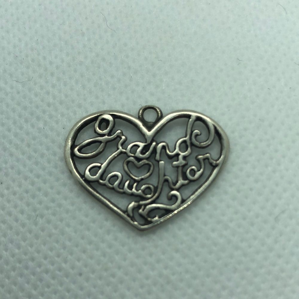 💛 925 Vintage Grand Daughter Heart Charm/pendant